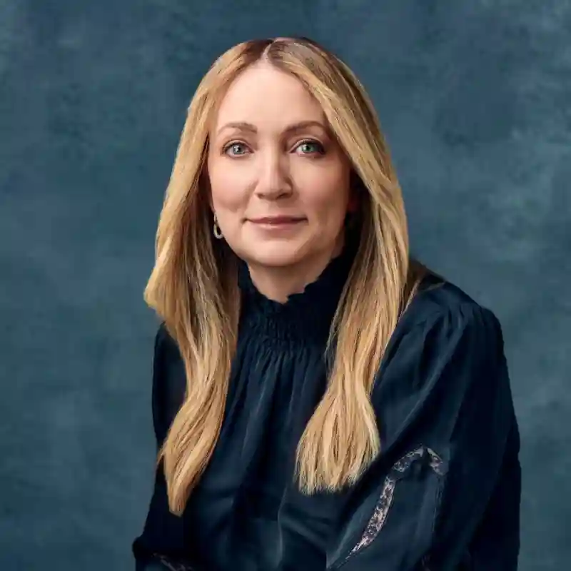 Andréa R. Bacon